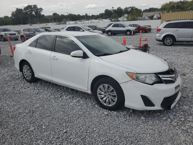 4T4BF1FK7ER414416 - 2014 TOYOTA CAMRY L WHITE photo 4