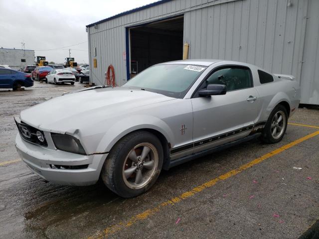 1ZVFT80N565110790 - 2006 FORD MUSTANG SILVER photo 1