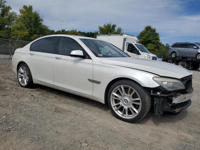 WBAKA8C5XACY36150 - 2010 BMW 750 I WHITE photo 4