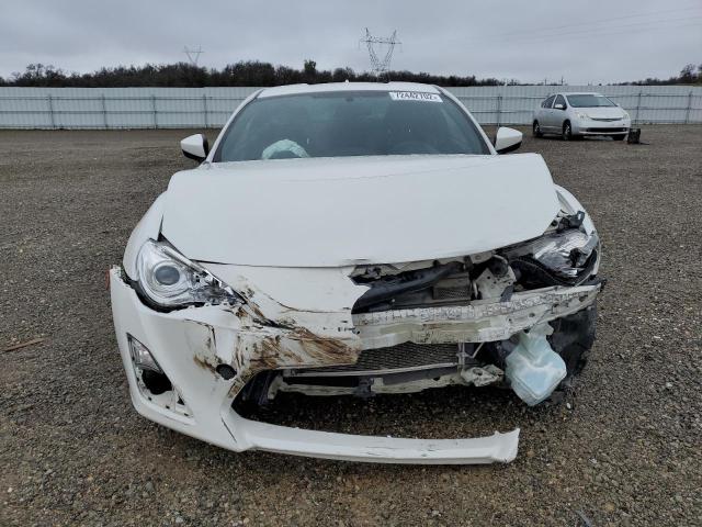 JF1ZNAA10F8701594 - 2015 TOYOTA SCION FR-S WHITE photo 5