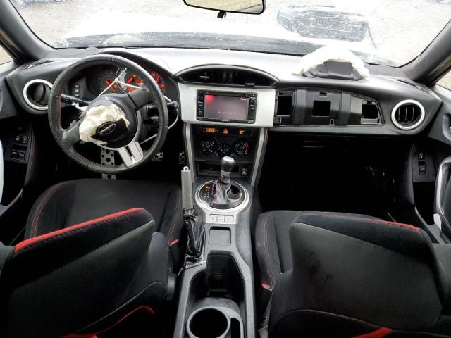 JF1ZNAA10F8701594 - 2015 TOYOTA SCION FR-S WHITE photo 8