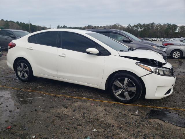 3KPFL4A78JE219639 - 2018 KIA FORTE LX WHITE photo 4