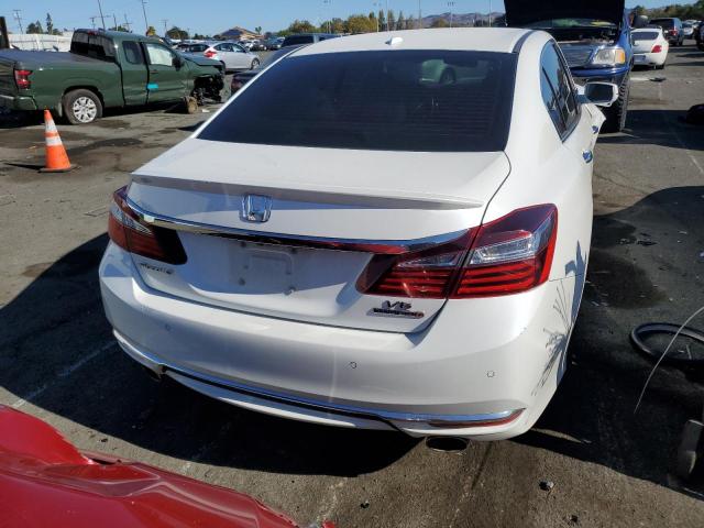 1HGCR3F9XHA026428 - 2017 HONDA ACCORD TOURING WHITE photo 6