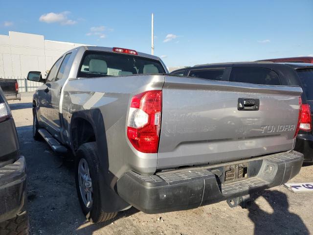 5TFRM5F14FX090603 - 2015 TOYOTA TUNDRA DOUBLE CAB SR/SR5 SILVER photo 2