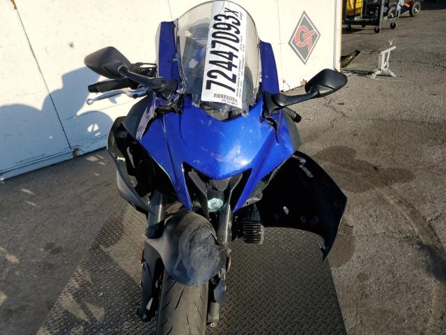 JYARM38Y4NA000409 - 2022 YAMAHA YZFR7 BLUE photo 9