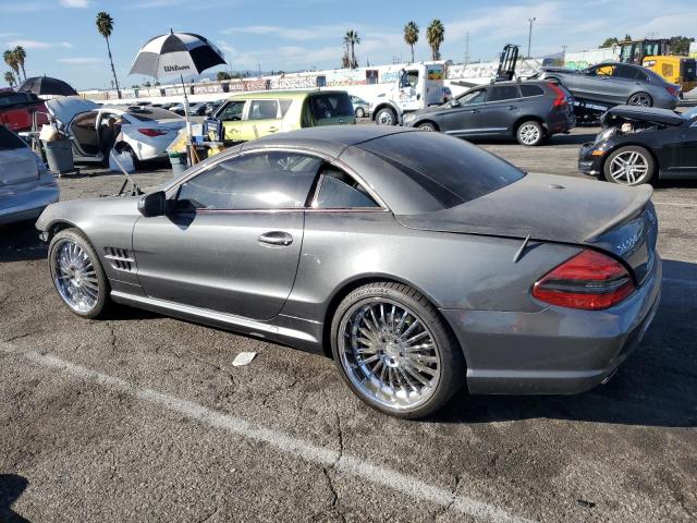 WDBSK7BA0BF167359 - 2011 MERCEDES-BENZ SL 550 GRAY photo 2