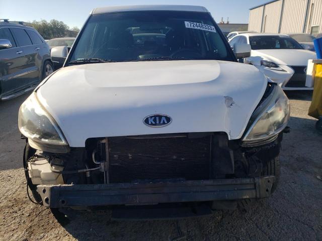 KNDJT2A55C7434170 - 2012 KIA SOUL WHITE photo 5