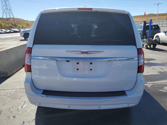 2C4RC1CGXGR239357 - 2016 CHRYSLER TOWN & COU TOURING L WHITE photo 6