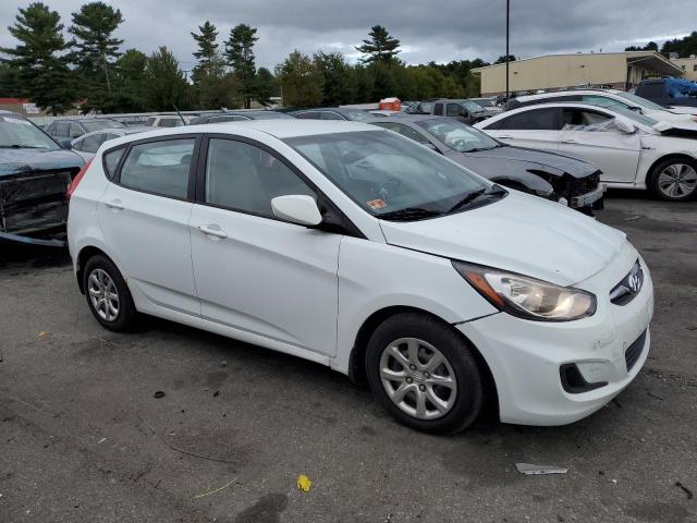 KMHCT5AE5EU141217 - 2014 HYUNDAI ACCENT GLS WHITE photo 4