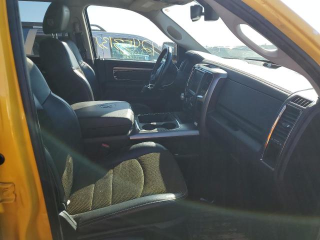 1C6RR7MT0GS330088 - 2016 RAM 1500 SPORT YELLOW photo 7