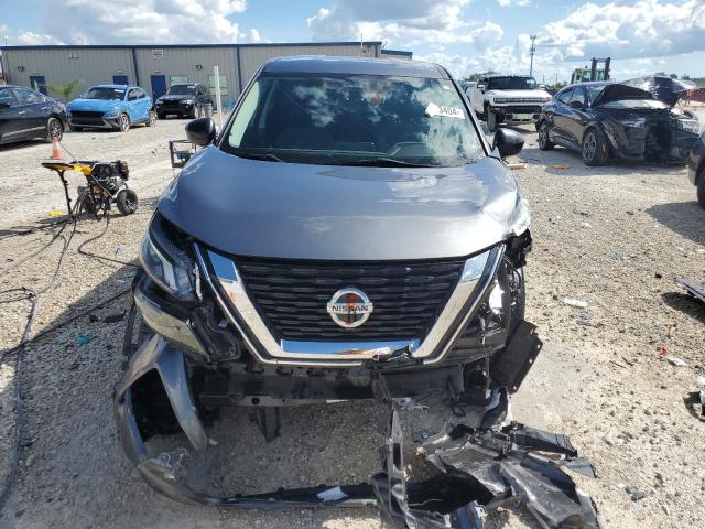 5N1AT3AA1MC679135 - 2021 NISSAN ROGUE S GRAY photo 5