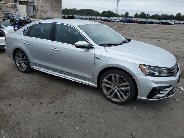1VWDT7A36HC027558 - 2017 VOLKSWAGEN PASSAT R-LINE فضي صورة 4