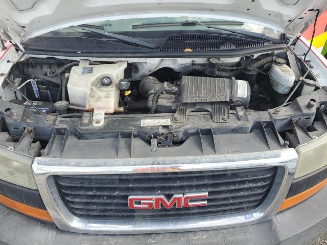 1GDJG31U451215767 - 2005 GMC SAVANA CUTAWAY G3500 TWO TONE photo 11