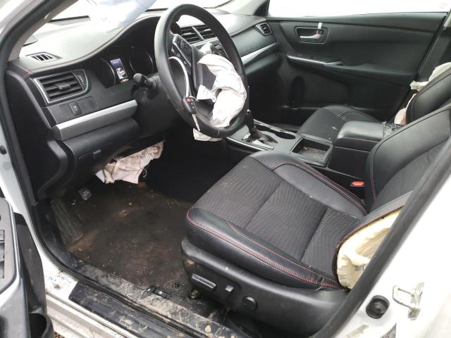 4T1BF1FK4FU881479 - 2015 TOYOTA CAMRY SE LE 白色 照片 7