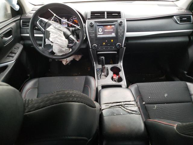 4T1BF1FK4FU881479 - 2015 TOYOTA CAMRY SE LE 白色 照片 8