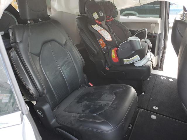 2C4RC1BG6LR105036 - 2020 CHRYSLER PACIFICA TOURING L SILVER photo 11