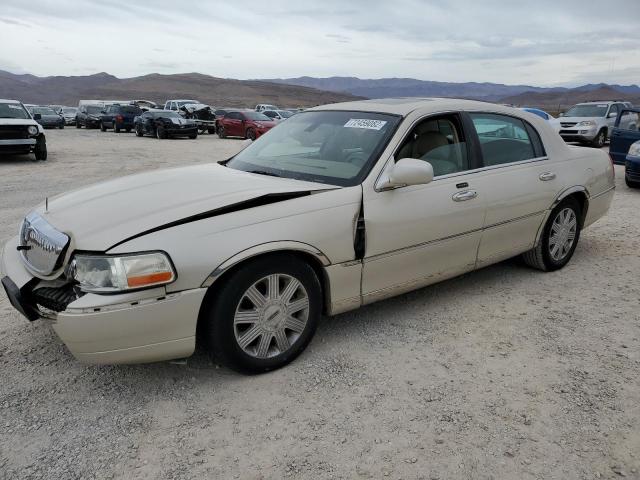 1LNHM83WX3Y651465 - 2003 LINCOLN TOWN CAR C BEIGE photo 1