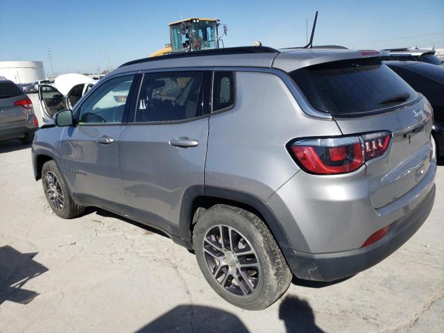 3C4NJCBB9JT494687 - 2018 JEEP COMPASS LATITUDE SILVER photo 2