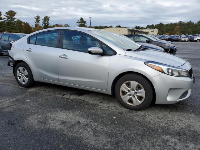 3KPFK4A74JE238420 - 2018 KIA FORTE LX SILVER photo 4