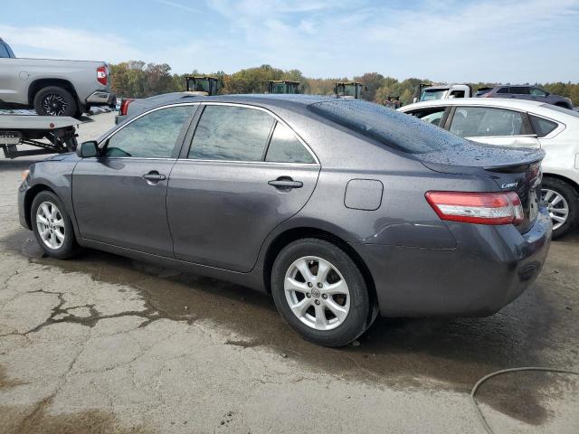 4T4BF3EKXBR184458 - 2011 TOYOTA CAMRY BASE GRAY photo 2