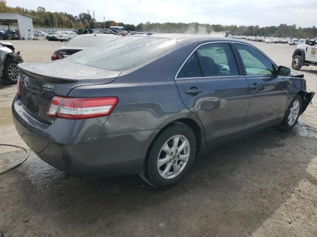 4T4BF3EKXBR184458 - 2011 TOYOTA CAMRY BASE GRAY photo 3