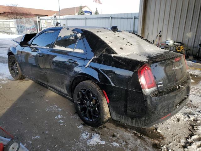 2C3CCAGG1KH629007 - 2019 CHRYSLER 300 S BLACK photo 2