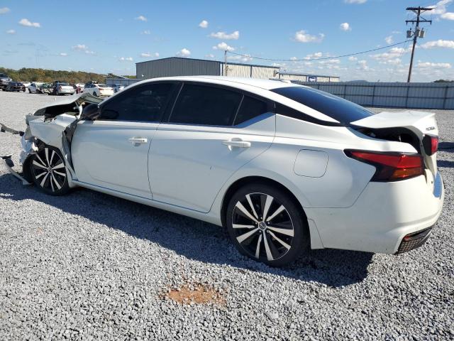 1N4BL4CV0MN380986 - 2021 NISSAN ALTIMA SR WHITE photo 2