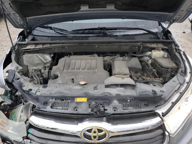 5TDKKRFH0GS159015 - 2016 TOYOTA HIGHLANDER XLE SILVER photo 12