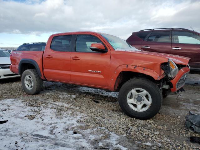 3TMCZ5AN9HM094317 - 2017 TOYOTA TACOMA DOUBLE CAB 橙色 照片 4