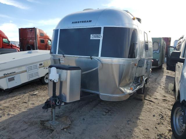 1STHRAC16JJ544230 - 2018 AIRS TRAILER SILVER photo 2