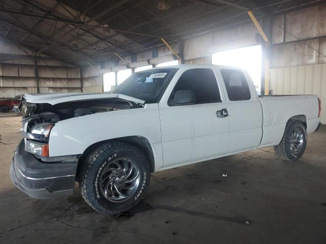 2004 CHEVROLET SILVERADO C1500, 