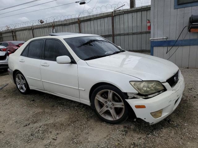 JTHBD192830072770 - 2003 LEXUS IS 300 WHITE photo 4