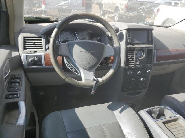 2A8HR54P28R800130 - 2008 CHRYSLER TOWN & COU TOURING SILVER photo 8