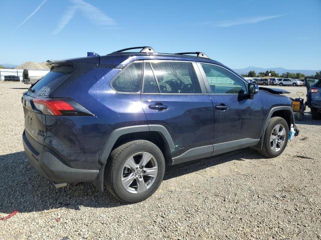 4T3RWRFV8NU052363 - 2022 TOYOTA RAV4 XLE BLUE photo 3