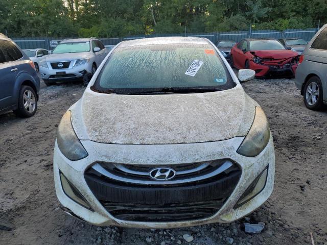 KMHD35LE1DU106903 - 2013 HYUNDAI ELANTRA GT WHITE photo 5