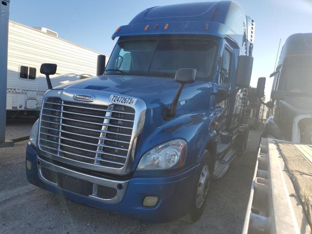 3AKJGLD54ESFX1665 - 2014 FREIGHTLINER CASCADIA 1 BLUE photo 2