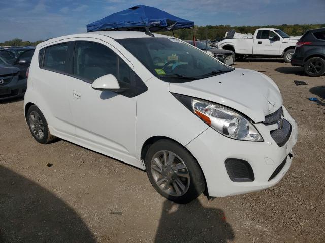 KL8CL6S09EC400514 - 2014 CHEVROLET SPARK EV 2LT WHITE photo 4