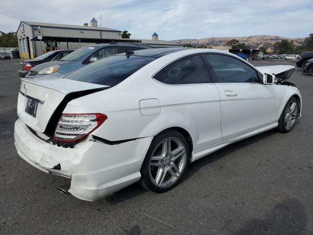 WDDGJ5HB8DF957127 - 2013 MERCEDES-BENZ C 350 WHITE photo 3