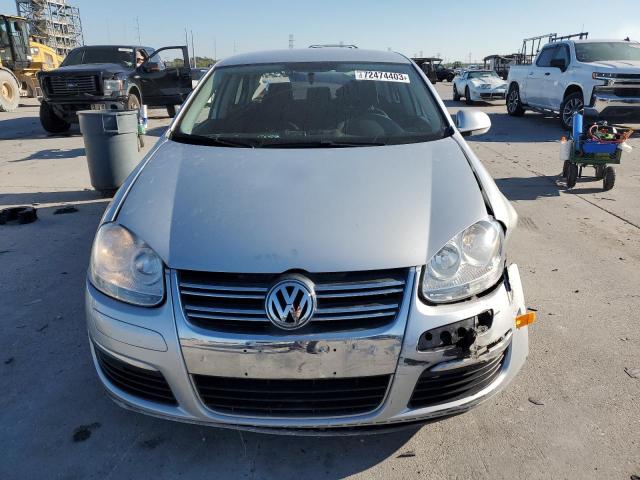 3VWJZ7AJ7AM042784 - 2010 VOLKSWAGEN JETTA S SILVER photo 5