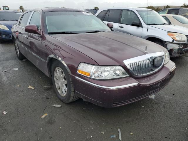 2LNHM82W98X652907 - 2008 LINCOLN TOWN CAR SIGNATURE LIMITED BURGUNDY photo 4