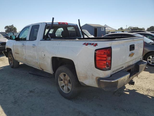 1GCVKRECXJZ356878 - 2018 CHEVROLET SILVERADO K1500 LT WHITE photo 2