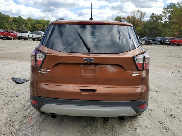 1FMCU0GDXHUC43048 - 2017 FORD ESCAPE SE ORANGE photo 6