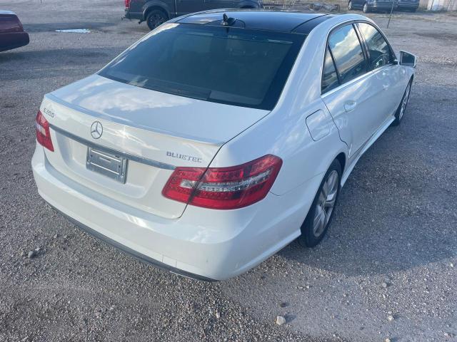 WDDHF2EB3CA590691 - 2012 MERCEDES-BENZ E 350 BLUETEC WHITE photo 4