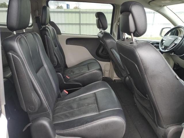 2C4RC1BG4CR251578 - 2012 CHRYSLER TOWN & COU TOURING SILVER photo 11