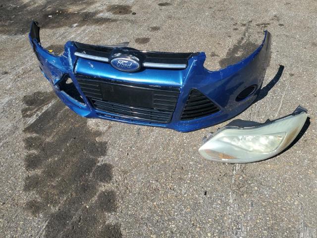 1FADP3F24JL245820 - 2018 FORD FOCUS SE BLUE photo 12