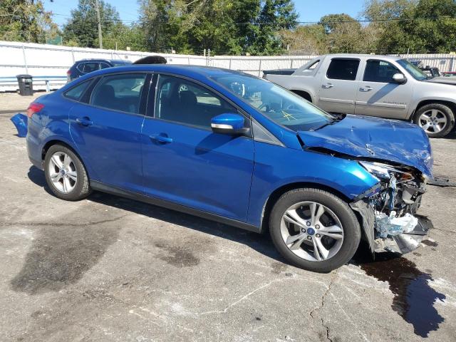 1FADP3F24JL245820 - 2018 FORD FOCUS SE BLUE photo 4