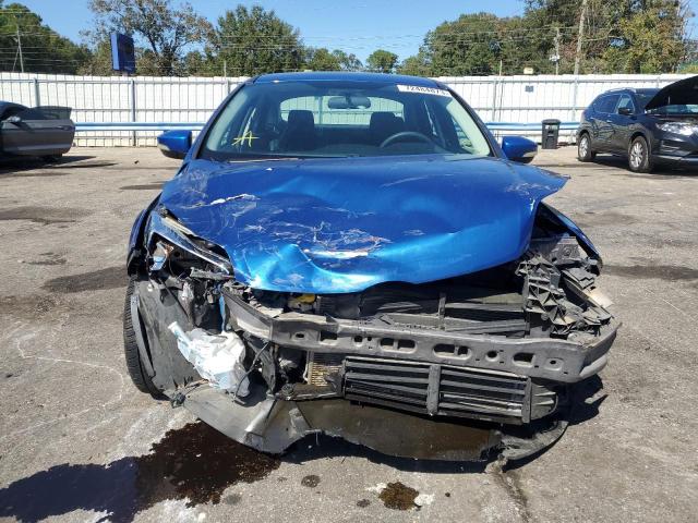 1FADP3F24JL245820 - 2018 FORD FOCUS SE BLUE photo 5