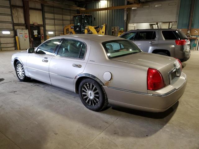 1LNHM81W93Y613194 - 2003 LINCOLN TOWN CAR EXECUTIVE BEIGE photo 2