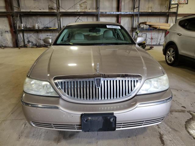 1LNHM81W93Y613194 - 2003 LINCOLN TOWN CAR EXECUTIVE BEIGE photo 5