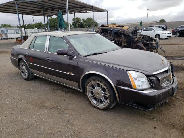 1G6KD57Y88U117516 - 2008 CADILLAC DTS MAROON photo 4